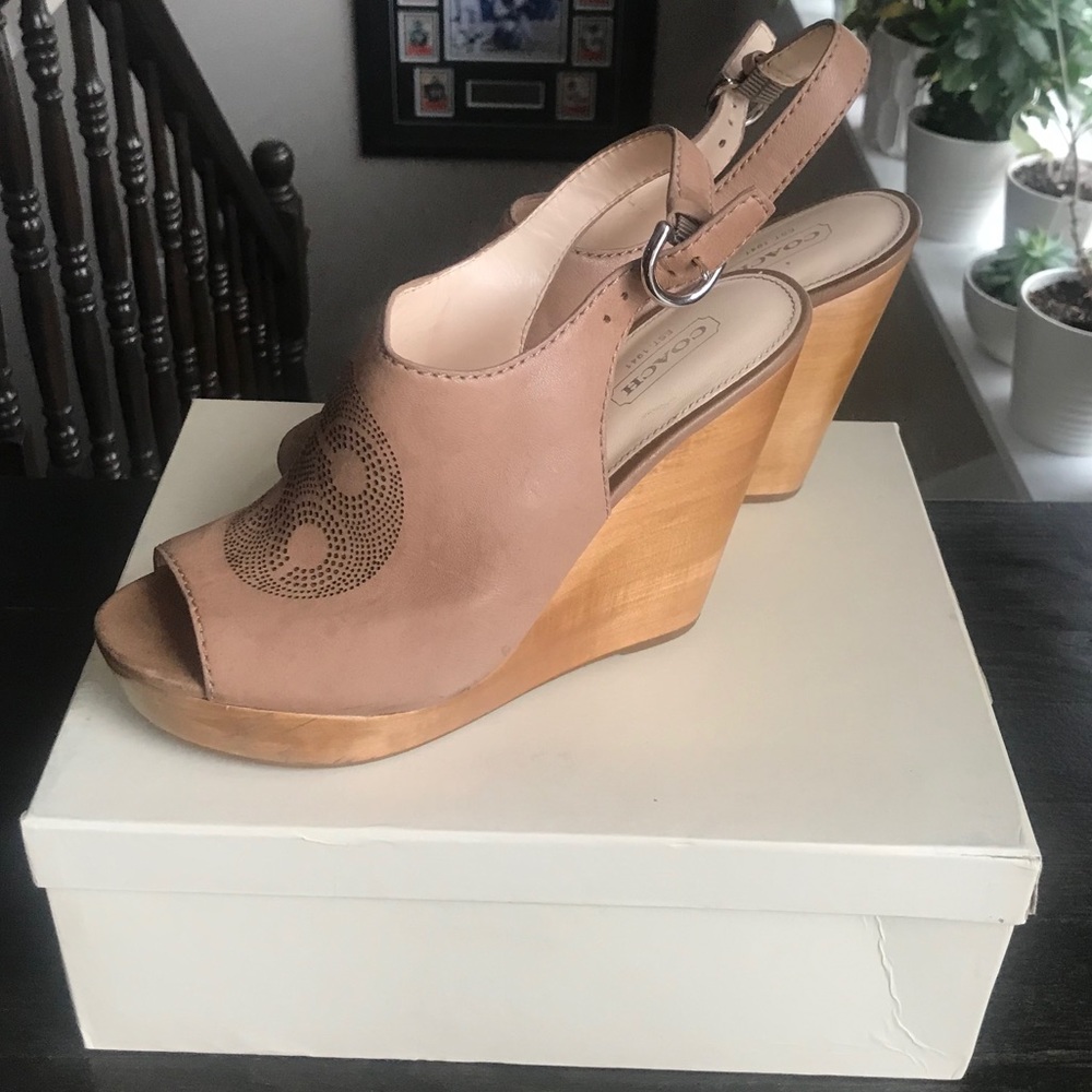 Coach wooden Wedges